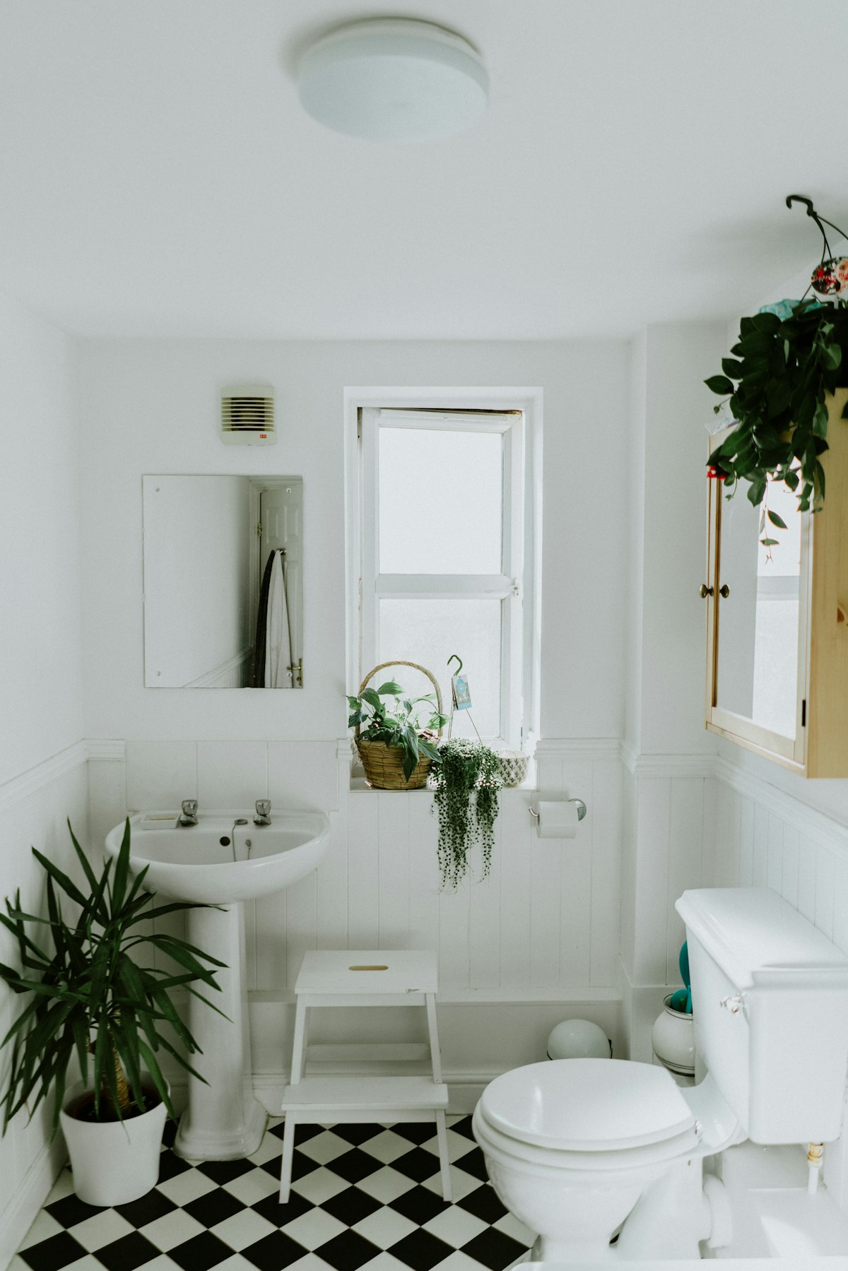 Commercial Restroom Cleaning
